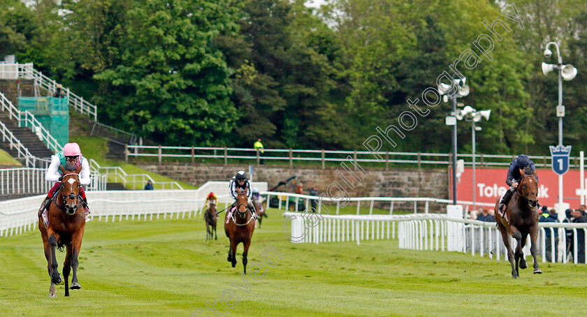 Arrest-0010 
 ARREST (Frankie Dettori) wins The Boodles Chester Vase
Chester 10 May 2023 - Pic Steven Cargill / Racingfotos.com