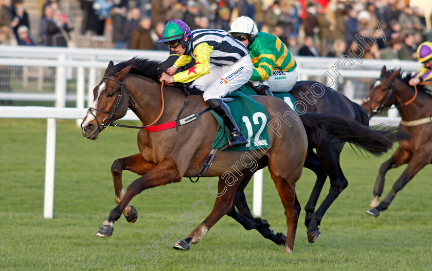 Lively-Citizen-0002 
 LIVELY CITIZEN (Archie Bellamy) wins The Catesby Handicap Hurdle
Cheltenham 10 Dec 2021 - Pic Steven Cargill / Racingfotos.com