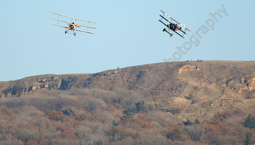 Dogfight-0002 
 World War I dogfight re-enactment takes place above Cheltenham Racecourse
18 Nov 2018 - Pic Steven Cargill / Racingfotos.com