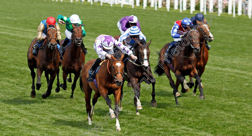 Going-The-Distance-0003 
 GOING THE DISTANCE (Rossa Ryan) wins The King George V Stakes
Royal Ascot 20 Jun 2024 - Pic Steven Cargill / Racingfotos.com