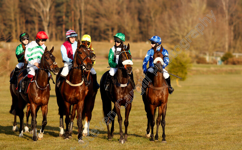 Market-Rasen-0001 
 Runners at the start for the Mansionbet Faller Insurance Handicap Chase (L to R); PRESENCE OF MIND (Aidan Coleman) OSCAR WILDE (Henry Brooke) ARTHUR'S SIXPENCE (David Bass) THAT'S A GIVEN (Tom O'Brien) 
Market Rasen 19 Apr 2021 - Pic Steven Cargill / Racingfotos.com