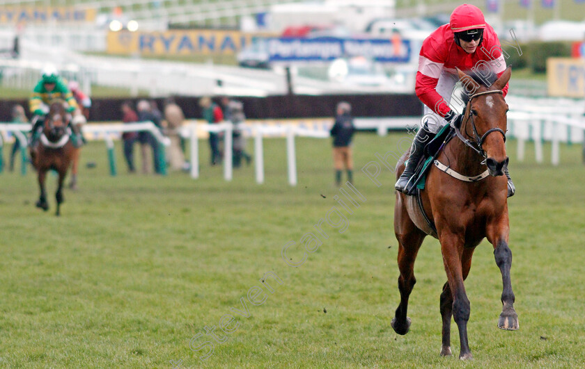 Laurina-0002 
 LAURINA (Paul Townend) wins The Trull House Stud Mares Novices Hurdle Cheltenham 15 Mar 2018 - Pic Steven Cargill / Racingfotos.com