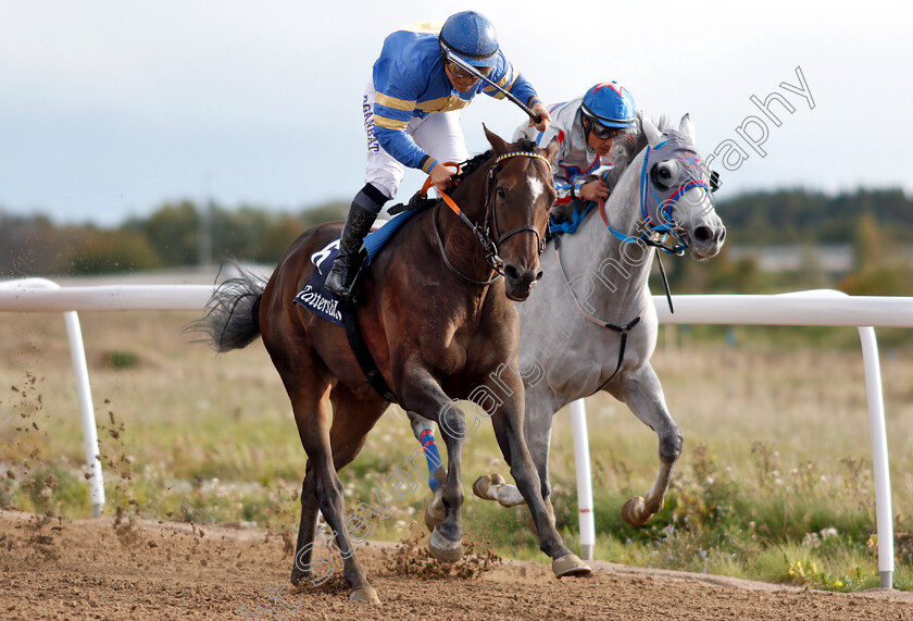 Wonnemond-0005 
 WONNEMOND (Bayarsaikhan Ganbat) beats PLATA O PLOMO (right) in The Tattersalls Nickes Minneslopning
Bro Park, Sweden 23 Sep 2018 - Pic Steven Cargill / Racingfotos.com