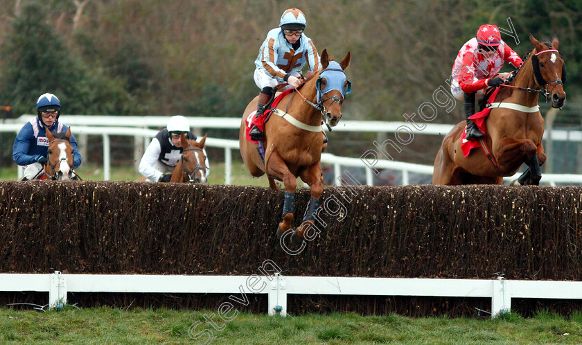 Darebin-0002 
 DAREBIN (centre, Jamie Moore) beats POKER SCHOOL (right) in The Unibet Handicap Chase
Sandown 5 Jan 2019 - Pic Steven Cargill / Racingfotos.com