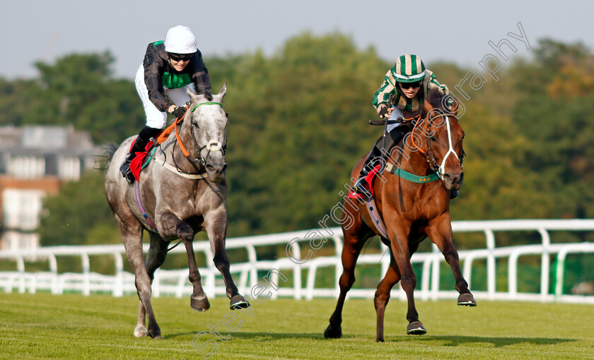 C mon-Kenny-0003 
 C'MON KENNY (left, Elisha Whittington) beats MILITRY DECORATION (right) in The Sivori Apprentice Handicap
Sandown 21 Jul 2021 - Pic Steven Cargill / Racingfotos.com