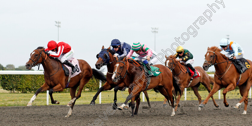 Leyhaimur-0001 
 LEYHAIMUR (left, Hayley Turner) beats ELLOMATE (centre) in The Unibet Nursery
Kempton 7 Aug 2024 - Pic Steven Cargill / Racingfotos.com