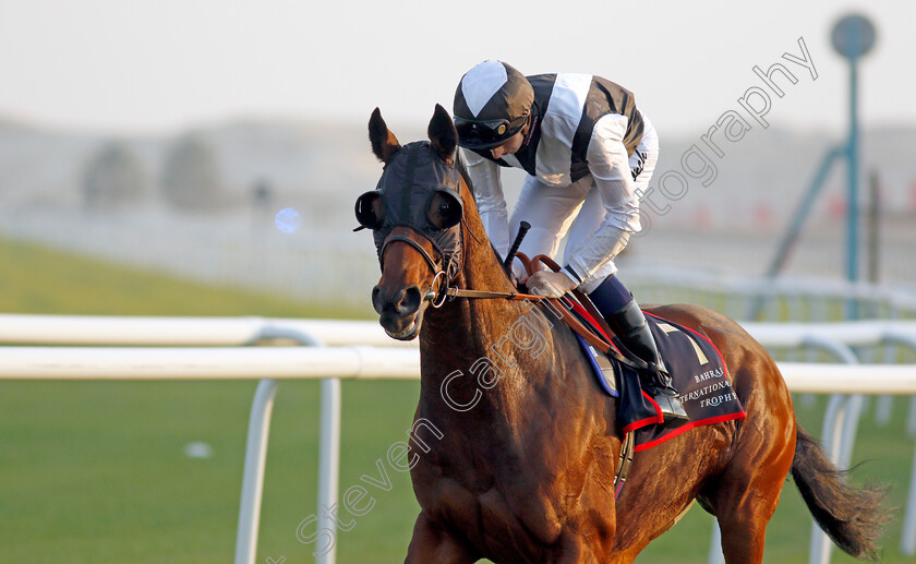 Victory-Chime-0002 
 VICTORY CHIME (Hector Crouch)
Sakhir Racecourse, Bahrain 19 Nov 2021 - Pic Steven Cargill / Racingfotos.com