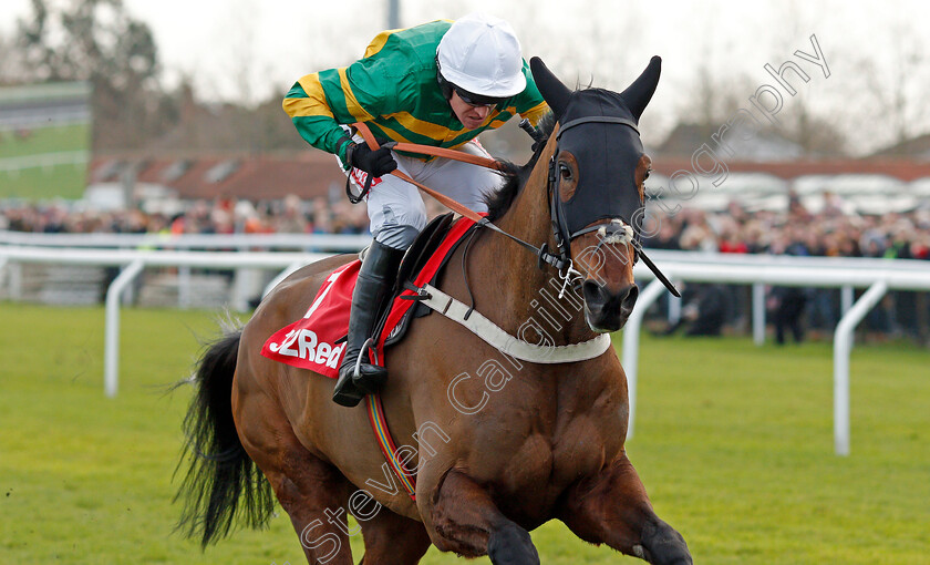 Hell s-Kitchen-0008 
 HELL'S KITCHEN (Barry Geraghty) wins The 32Red.com Novices Limited Handicap Chase Kempton 26 Dec 2017 - Pic Steven Cargill / Racingfotos.com