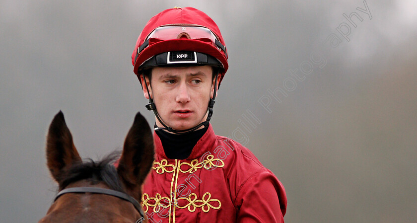 Oisin-Murphy-0001 
 OISIN MURPHY before winning The Betway Handicap on STAR STORY Lingfield 12 Jan 2018 - Pic Steven Cargill / Racingfotos.com