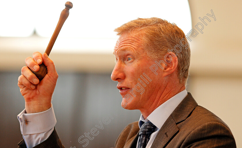 Tattersalls-0009 
 Auctioneer Alastair Pim at Tattersalls Sales
Newmarket 10 Oct 2019 - Pic Steven Cargill / Racingfotos.com