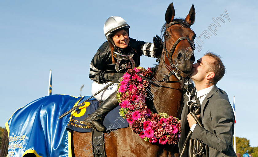 Espen-Hill-0009 
 ESPEN HILL (Madeleine Smith) winner of The Stockholm Cup International
Bro Park, Sweden 17 Sep 2023 - Pic Steven Cargill / Racingfotos.com