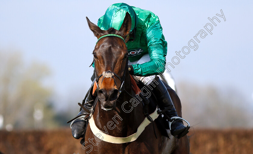 Kildisart-0008 
 KILDISART (Daryl Jacob) wins The Betway Handicap Chase
Aintree 6 Apr 2019 - Pic Steven Cargill / Racingfotos.com