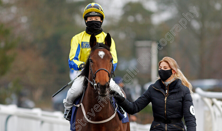 Something-Enticing-0001 
 SOMETHING ENTICING (Hayley Turner)
Lingfield 9 Jan 2021 - Pic Steven Cargill / Racingfotos.com