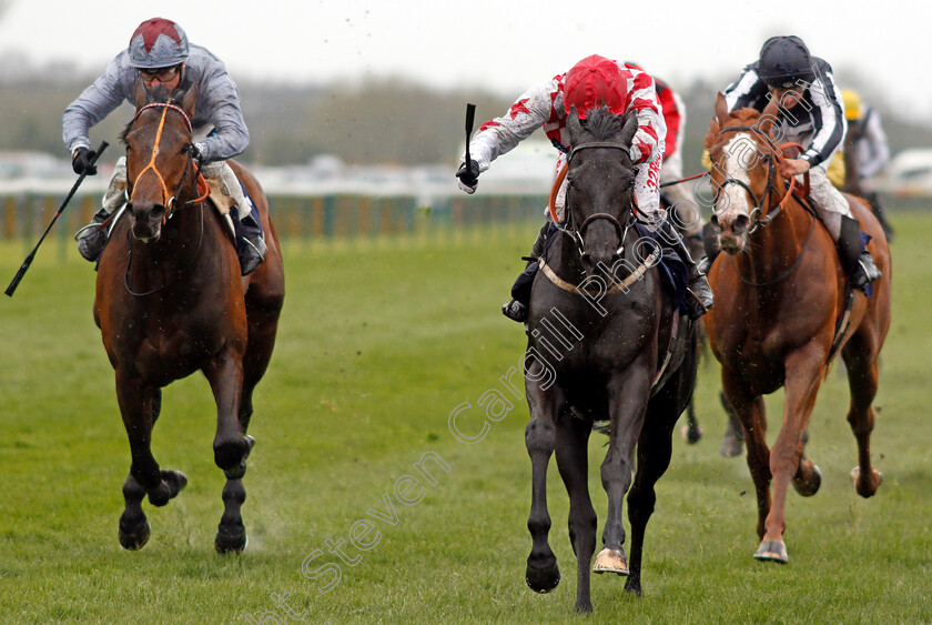 Immortal-Romance-0005 
 IMMORTAL ROMANCE (Jamie Spencer) beats ATTICUS BOY (left) in The Burlington Palm Hotel Of Great Yarmouth Handicap Yarmouth 24 Apr 2018 - Pic Steven Cargill / Racingfotos.com