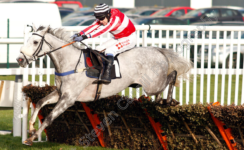 Kateson-0004 
 KATESON (Tom Scudamore) wins The Ladbrokes Novices Hurdle
Newbury 30 Nov 2018 - Pic Steven Cargill / Racingfotos.com