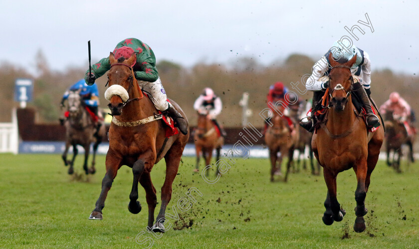 Fiercely-Proud-0003 
 FIERCELY PROUD (left, Kielan Woods) beats KABRAL DU MATHAN (right) in The Ladbrokes Handicap Hurdle
Ascot 21 Dec 2024 - Pic Steven Cargill / Racingfotos.com