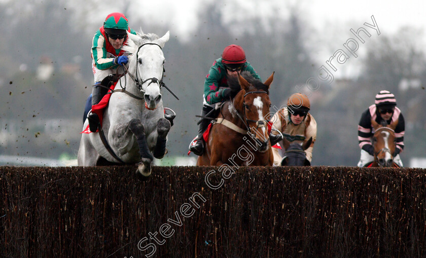 Warthog-0001 
 WARTHOG (Tom Scudamore)
Kempton 26 Dec 2018 - Pic Steven Cargill / Racingfotos.com