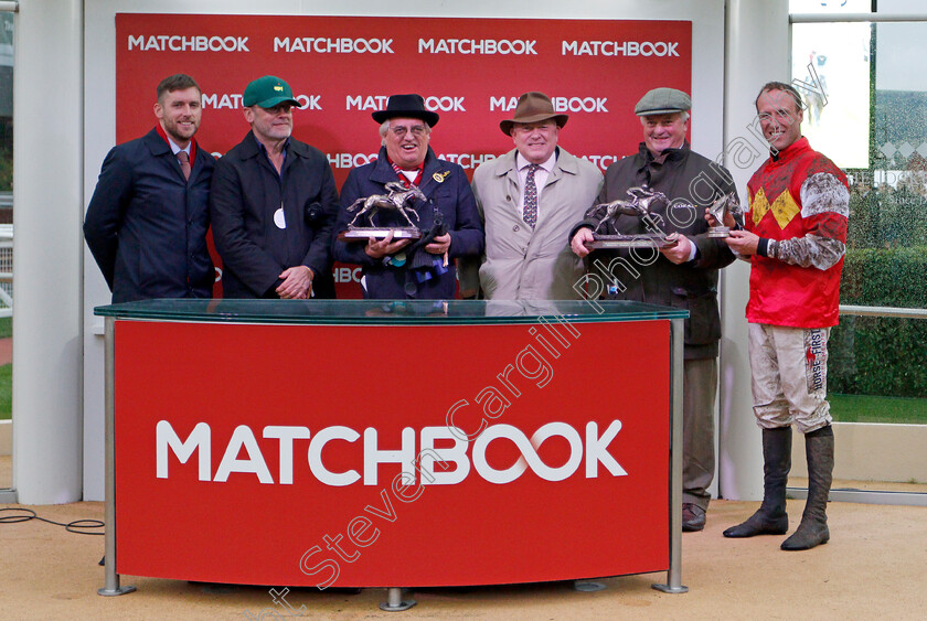 Slate-House-0005 
 Presentation to Colin Tizzard, Robbie Power and owners for the Matchbook Best Value Betting Exchange Novices Chase won by SLATE HOUSE
Cheltenham 26 Oct 2019 - Pic Steven Cargill / Racingfotos.com