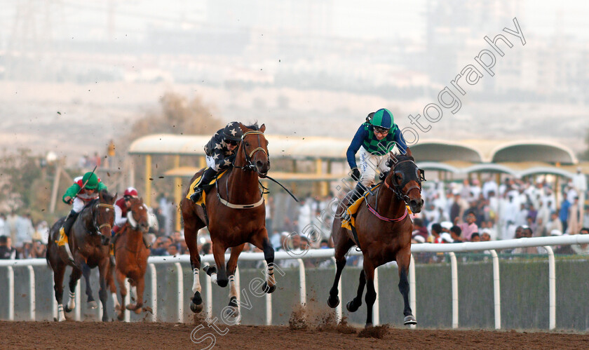 Cherkes-Pharoah-0001 
 CHERKES PHAROAH (right, Tadhg O'Shea) beats NEW DISCOVERY (left) in The Newbury Racecourse Maiden Jebel Ali 26 Jan 2018 - Pic Steven Cargill / Racingfotos.com