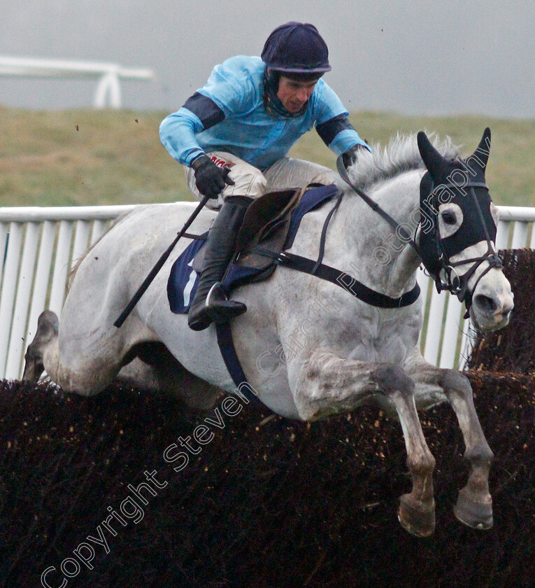 Clondaw-Anchor-0004 
 CLONDAW ANCHOR (Harry Skelton) 
Chepstow 27 Dec 2019 - Pic Steven Cargill / Racingfotos.com