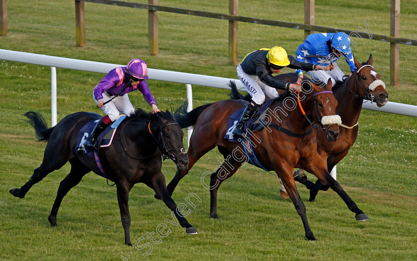 The-Cruising-Lord-0002 
 THE CRUISING LORD (centre, Luke Morris) beats PEERLESS (left) and YIMOU (right) in The Visit Attheraces.com/marketmovers Handicap
Bath 23 Jun 2021 - Pic Steven Cargill / Racingfotos.com