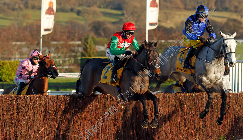 Enrilo-and-Mister-Fogpatches-0001 
 ENRILO (left, Harry Cobden) with MISTER FOGPATCHES (right, Daniel Mullins)
Cheltenham 10 Dec 2021 - Pic Steven Cargill / Racingfotos.com