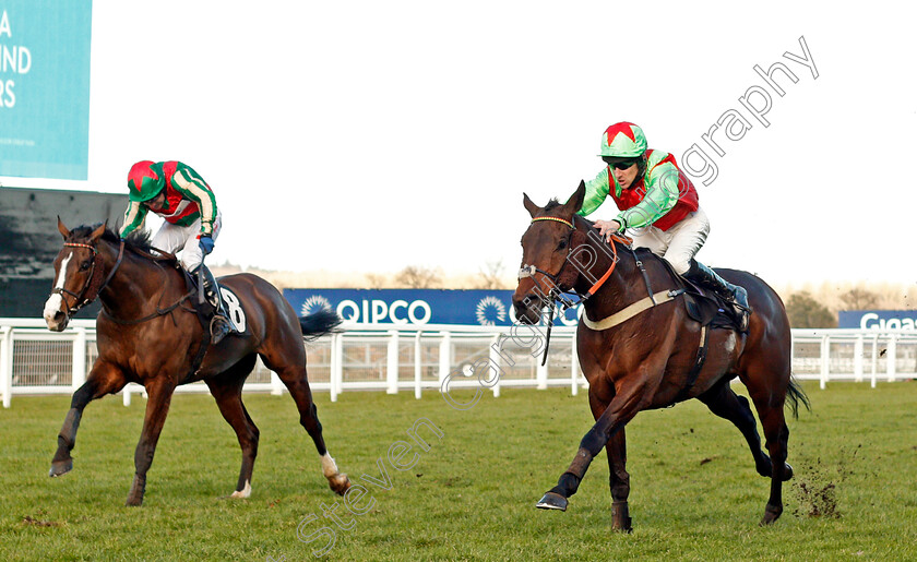 Le-Patriote-0001 
 LE PATRIOTE (right, Brian Hughes) beats FRIDAY NIGHT LIGHT (left) in The Ascot Spring Garden Show Handicap Hurdle Ascot 17 Feb 2018 - Pic Steven Cargill / Racingfotos.com