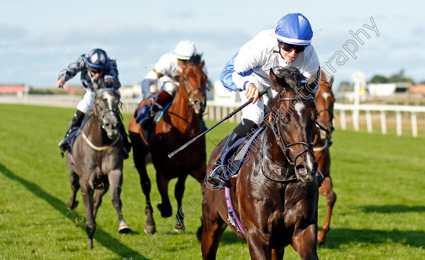 Media-Guest-0003 
 MEDIA GUEST (Jane Elliott) wins The Moulton Nurseries Handicap
Yarmouth 15 Sep 2021 - Pic Steven Cargill / Racingfotos.com