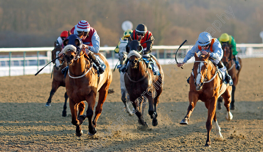 Embour-0003 
 EMBOUR (left, Billy Loughnane) beats SILKY WILKIE (right) in The Betuk Over 40,000 Live Streamed Races Handicap
Lingfield 21 Jan 2023 - Pic Steven Cargill / Racingfotos.com