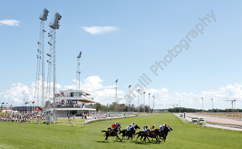 Bro-Park-0002 
 Action from the Lady Jockeys Thoroughbred World Championship
Bro Park 5 Aug 2018 - Pic Steven Cargill / Racingfotos.com