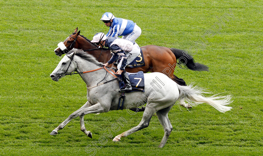 Lord-Glitters-0007 
 LORD GLITTERS (Daniel Tudhope) wins The Queen Anne Stakes
Royal Ascot 18 Jun 2019 - Pic Steven Cargill / Racingfotos.com