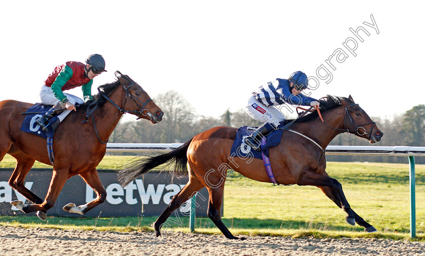 River-Song-0001 
 RIVER SONG (Hollie Doyle) beats MADE IN ITALY (left) in The Ladbrokes Where The Nation Plays Novice Median Auction Stakes Div2
Lingfield 4 Jan 2020 - Pic Steven Cargill / Racingfotos.com