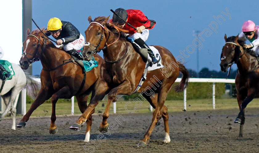 Beccara-Rose-0002 
 BECCARA ROSE (Harry Davies) beats VENUS ROSEWATER (left) in The NFRC Irish EBF Maiden Fillies Stakes
Kempton 8 Sep 2023 - Pic Steven Cargill / Racingfotos.com