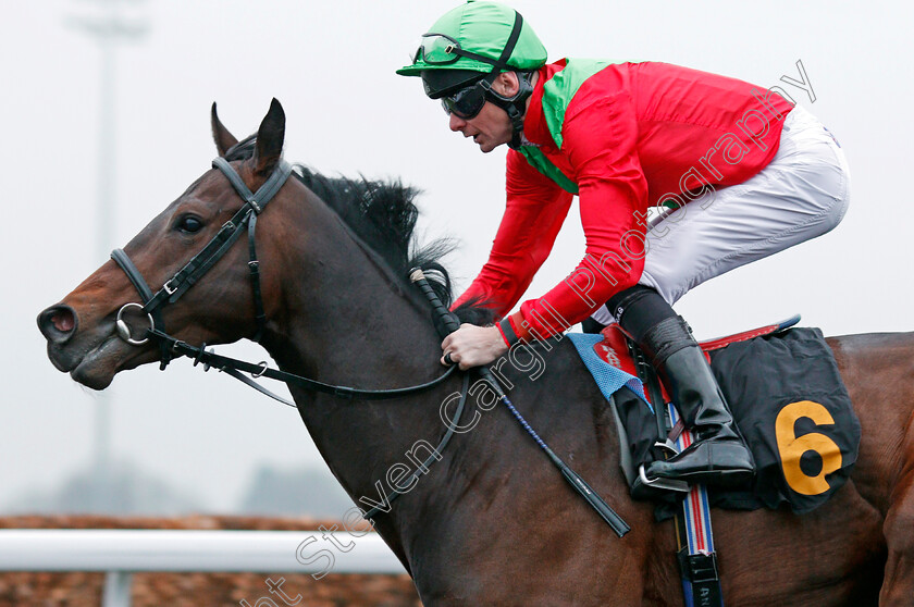 Nordic-Passage-0010 
 NORDIC PASSAGE (Robert Havlin) wins The Bet At racinguk.com Novice Median Auction Stakes Div2 Kempton 11 Apr 2018 - Pic Steven Cargill / Racingfotos.com