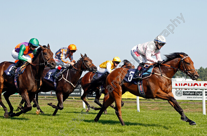 Minsky-0003 
 MINSKY (Hollie Doyle) wins The British Stallion Studs EBF Novice Stakes
Yarmouth 15 Sep 2020 - Pic Steven Cargill / Racingfotos.com