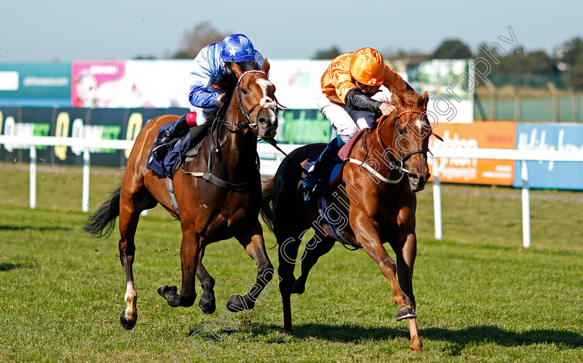 Castana-Dia-0003 
 CASTANA DIA (right, William Buick) beats AKKERINGA (left) in The Download The Quinnbet App Meidan Auction Maiden Stakes
Yarmouth 19 May 2021 - Pic Steven Cargill / Racingfotos.com