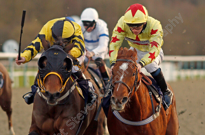 Double-Legend-0006 
 DOUBLE LEGEND (left, Rhiain Ingram) beats LIBBRETTA (right) in The Play 4 To Score At Betway Handicap
Lingfield 29 Jan 2021 - Pic Steven Cargill / Racingfotos.com