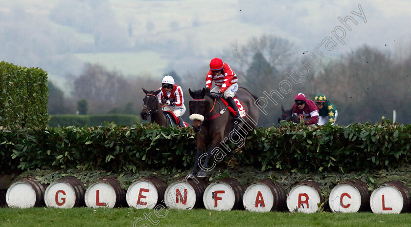 Escaria-Ten-0001 
 ESCARIA TEN (James Best)
Cheltenham 13 Dec 2024 - Pic Steven Cargill / Racingfotos.com