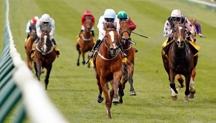 Cemhaan-0003 
 CEMHAAN (Hollie Doyle) wins The Betfair Daily Rewards Handicap
Newmarket 1 May 2022 - Pic Steven Cargill / Racingfotos.com