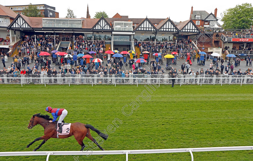 Changingoftheguard-0003 
 CHANGINGOFTHEGUARD (Ryan Moore) wins The Boodles Chester Vase
Chester 4 May 2022 - Pic Steven Cargill / Racingfotos.com