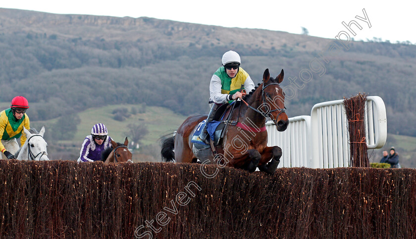 Burtons-Well-0001 
 BURTONS WELL (Aidan Coleman) Cheltenham 1 Jan 2018 - Pic Steven Cargill / Racingfotos.com