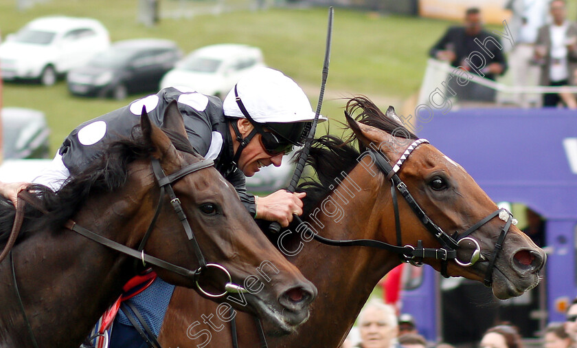 Annapurna-0007 
 ANAPURNA (Frankie Dettori) wins The Investec Oaks
Epsom 31 May 2019 - Pic Steven Cargill / Racingfotos.com