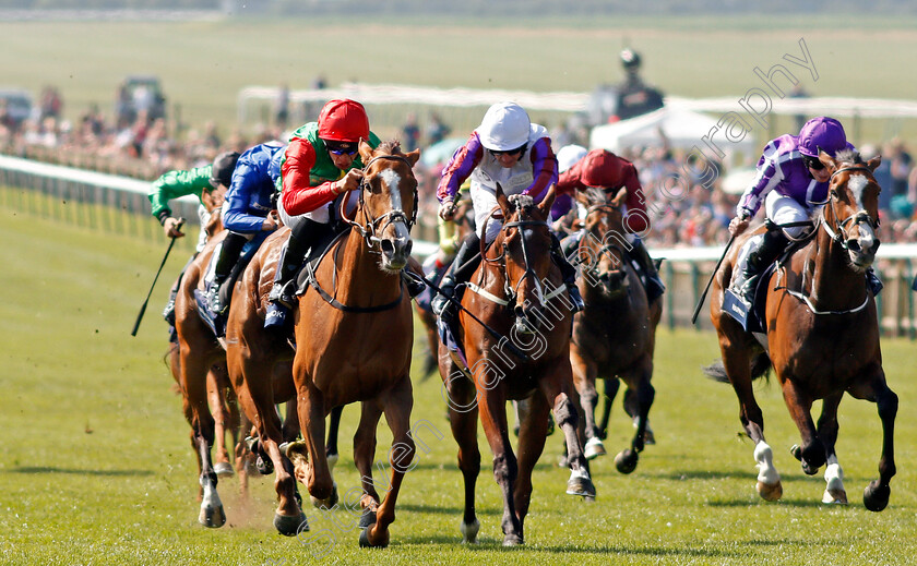 Billesdon-Brook-0003 
 BILLESDON BROOK (Sean Levey) beats LAURENS (centre) in The Qipco 1000 Guineas Stakes Newmarket 6 May 2018 - Pic Steven Cargill / Racingfotos.com