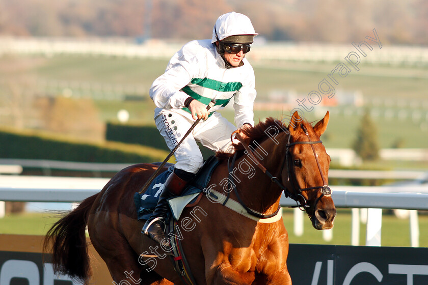 Baron-Alco-0008 
 BARON ALCO (Jamie Moore) wins The BetVictor Gold Cup
Cheltenham 17 Nov 2018 - Pic Steven Cargill / Racingfotos.com