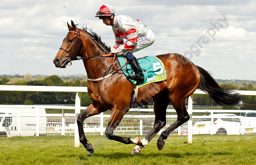 Knight-To-Behold-0002 
 KNIGHT TO BEHOLD (Oisin Murphy)
Sandown 26 Apr 2019 - Pic Steven Cargill / Racingfotos.com