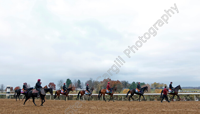 Aidan-O Brien-String-0003 
 Aidan O'Brien string training for the Breeders' Cup 
Keeneland USA 1 Nov 2022 - Pic Steven Cargill / Racingfotos.com