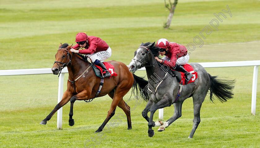 Graceful-Magic-0002 
 GRACEFUL MAGIC (right, Charles Bishop) beats SNEAKY (left) in The Download The Star Sports App Now EBF Fillies Novice Stakes
Sandown 30 May 2019 - Pic Steven Cargill / Racingfotos.com