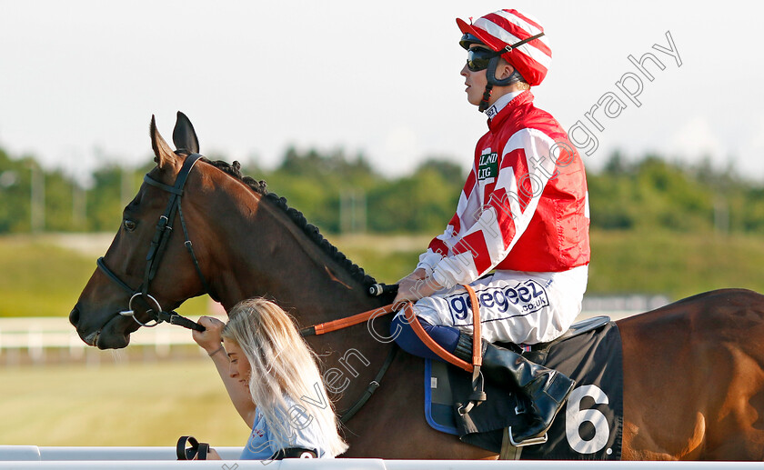 Sharpcliff-0001 
 SHARPCLIFF (David Probert)
Chelmsford 7 Jun 2022 - Pic Steven Cargill / Racingfotos.com