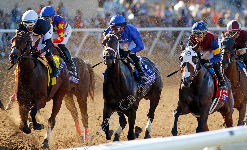 Immersive-0008 
 IMMERSIVE (centre, Manuel Franco) wins the Breeders' Cup Juvenile Fillies
Del Mar USA 1 Nov 2024 - Pic Steven Cargill / Racingfotos.com