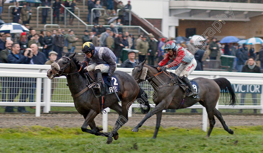 Thomas-Campbell-0003 
 THOMAS CAMPBELL (James Bowen) wins The Regulatory Finance Solutions Handicap Hurdle Cheltenham 18 Nov 2017 - Pic Steven Cargill / Racingfotos.com